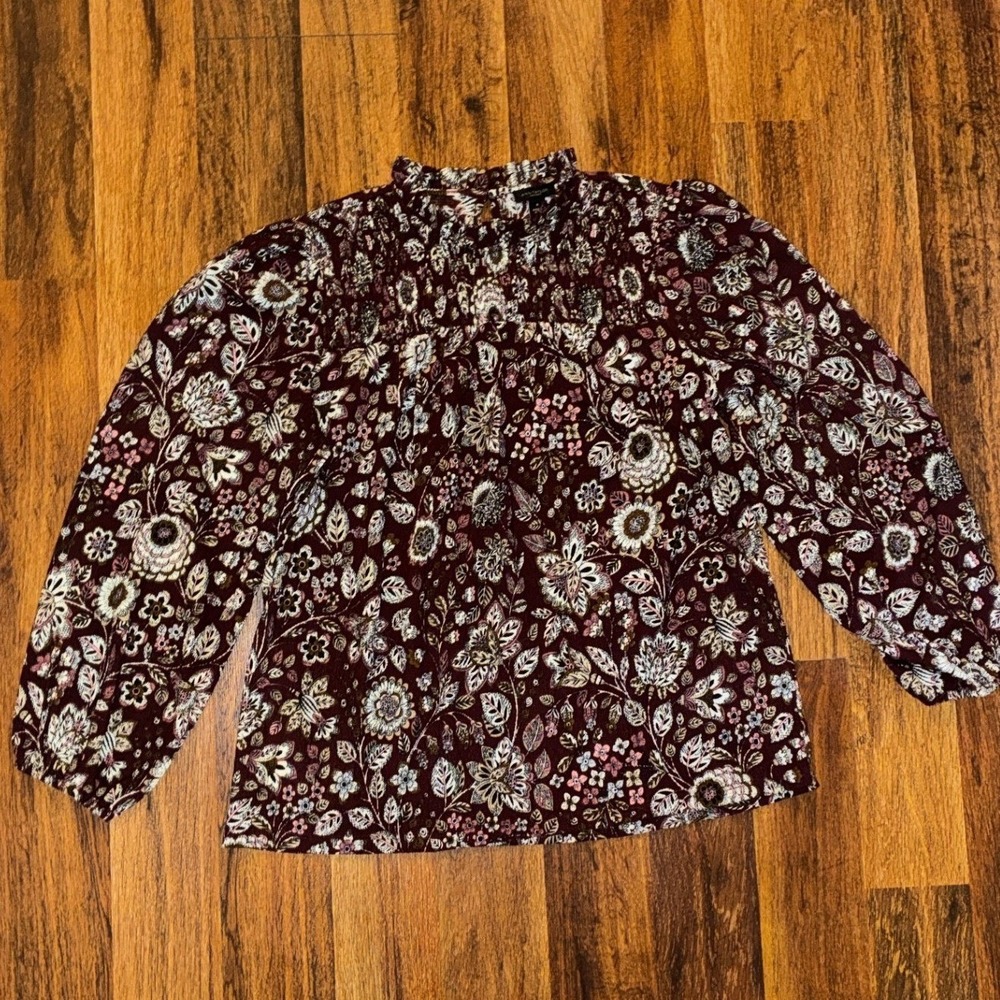 Ann Taylor Burgundy Floral Smocked Mock Neck Blouse Medium Balloon Sleeves